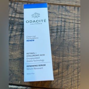 NWT Odacite Retinol + Hyaluronic Acid Serum 1oz
